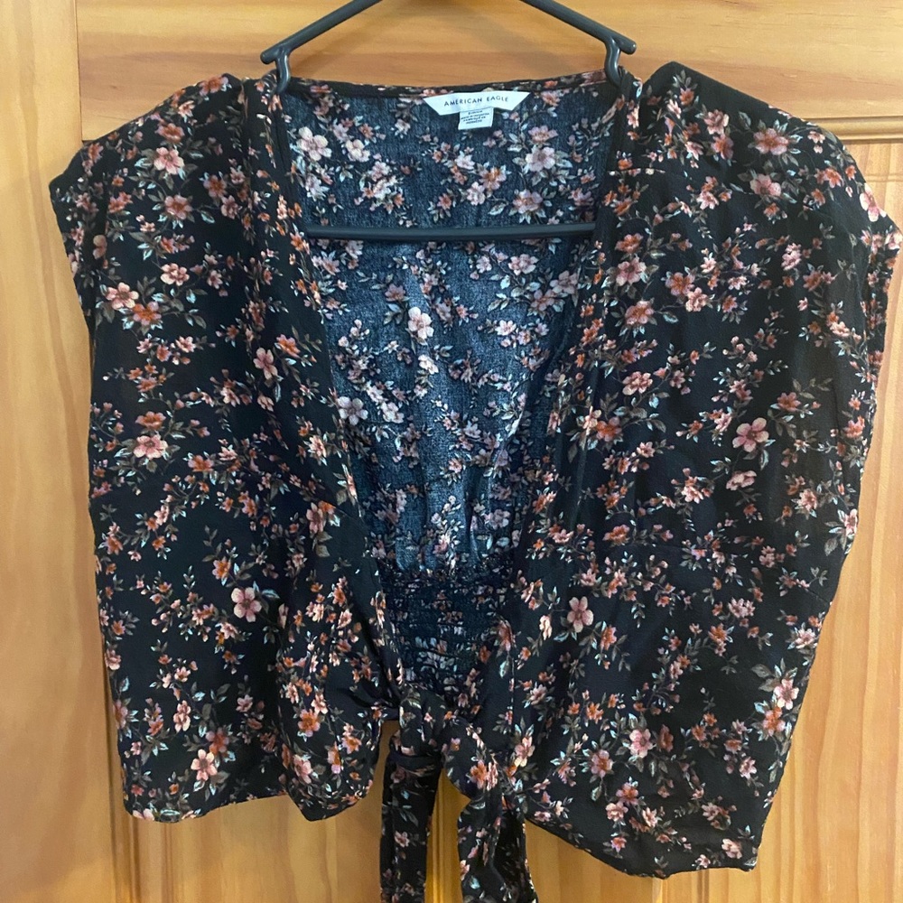 Floral front tie top